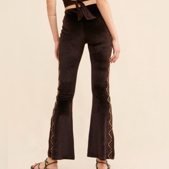 Free People x Driftwood Farrah Embroidered Velvet Pull on Flares S pants flared - Picture 2 of 11